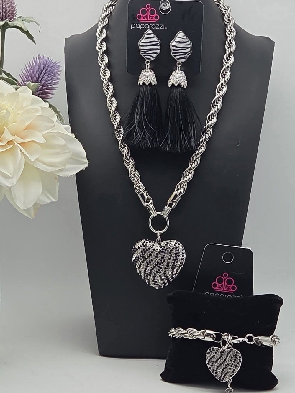 Paparazzi Black Zebra Heart Pendant Necklace & Bracelet Set